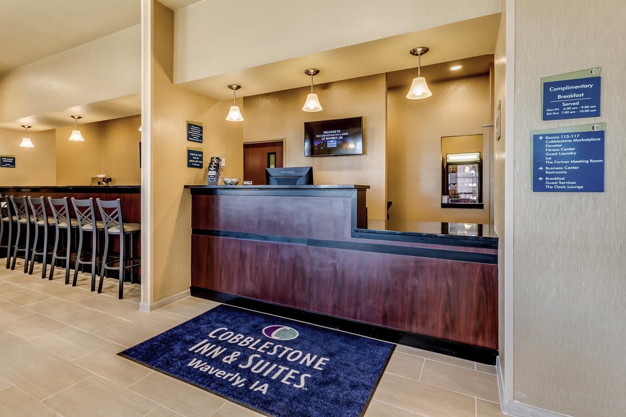 Cobblestone Inn & Suites - Waverly Екстер'єр фото